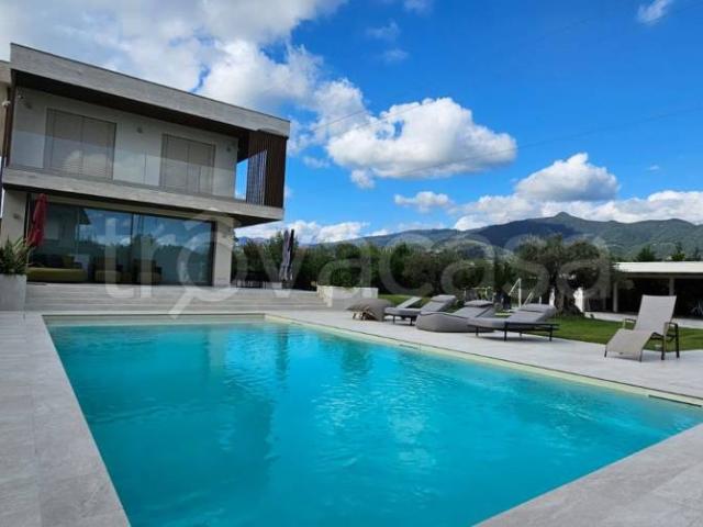 Villa singola in vendita a Forte dei Marmi