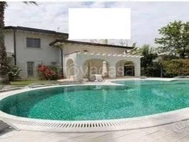 Villa singola in vendita a Forte dei Marmi
