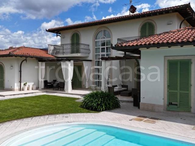 Villa singola in vendita a Forte dei Marmi via Firenze, 18