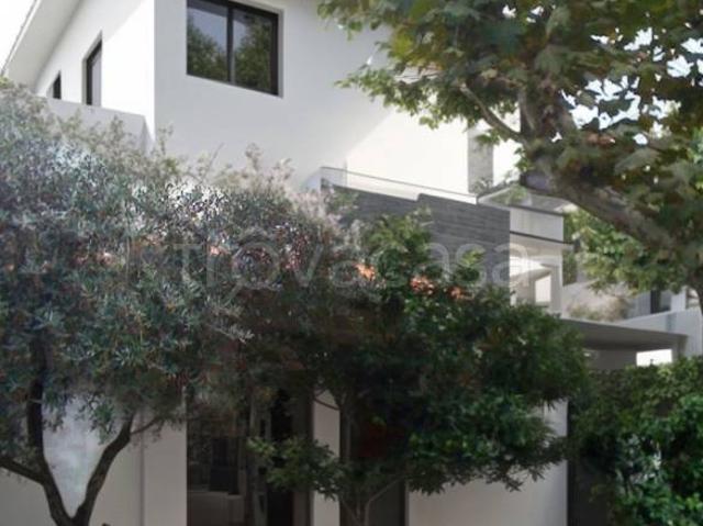 Villa singola in vendita a Forte dei Marmi via Versilia, 164
