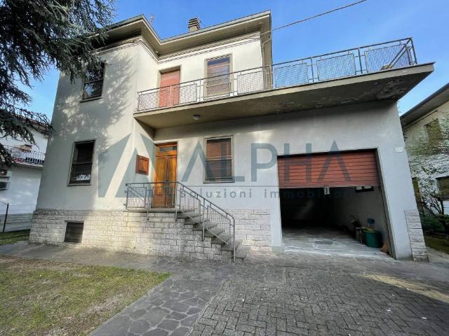 Villa singola in vendita a Forlì viale Risorgimento, Parco Urbano Piscina