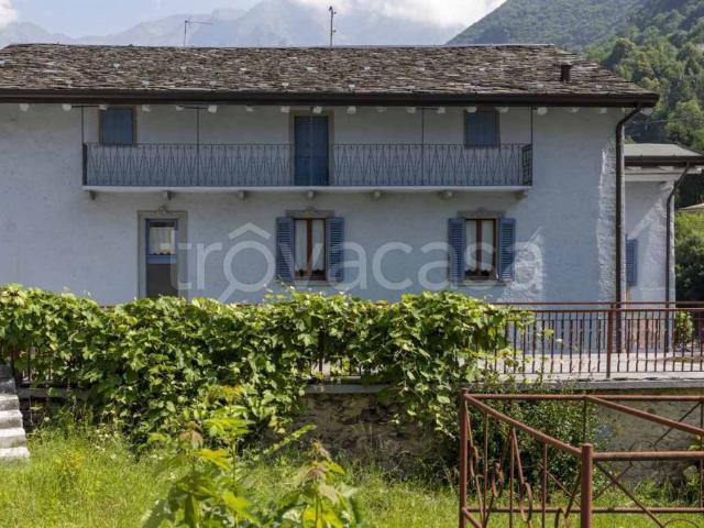 Villa singola in vendita a Gandellino via Serio, 1