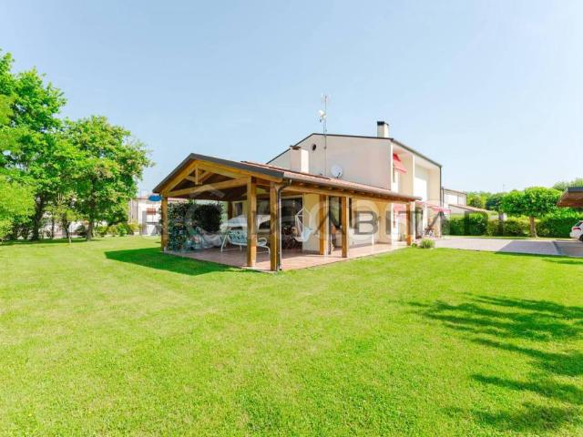 Villa singola in vendita a Gaiarine via San Lorenzo, 11, Campomolino