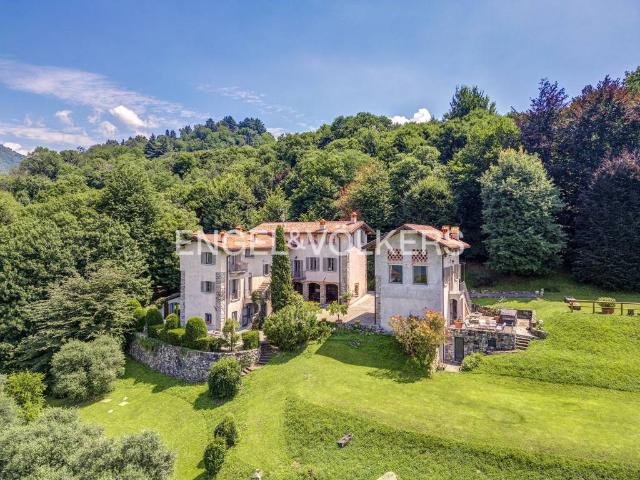Villa singola in vendita a Galbiate