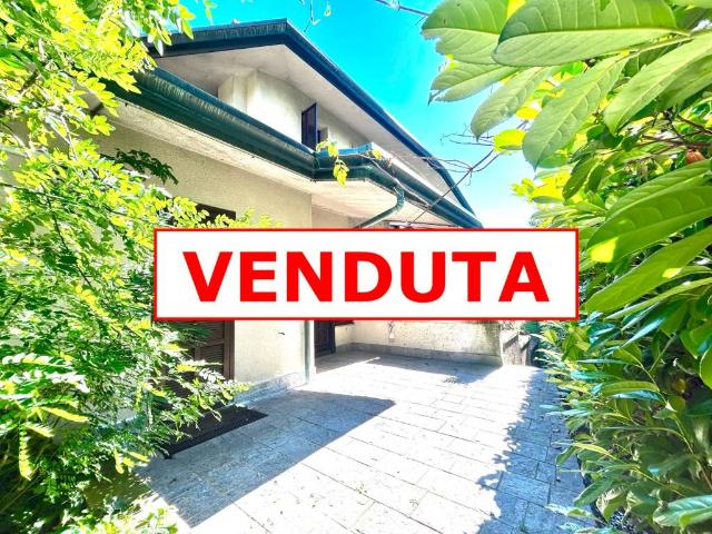 Villa singola in vendita a Gallarate via Vittorio Arconti, 16, Cedrate