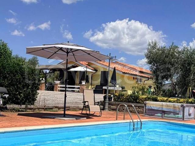 Villa singola in vendita a Gallicano nel Lazio via Collacchio