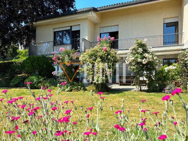 Villa singola in vendita a Gavirate via d. Bernacchi, 9