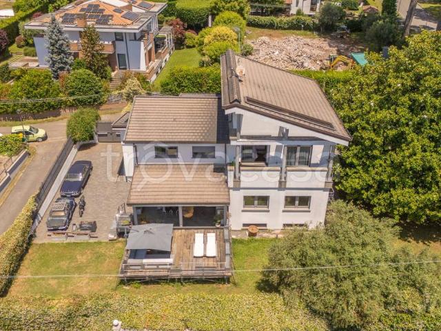 Villa singola in vendita a Genzano di Roma viale dei Pini, 5