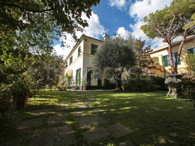Villa singola in vendita a Genova via Angelo Carrara, Quarto