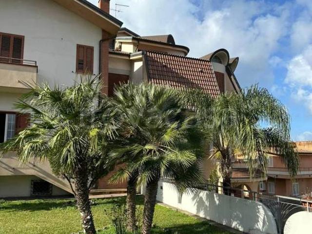 Villa singola in vendita a Gioia Tauro via Ugo Foscolo