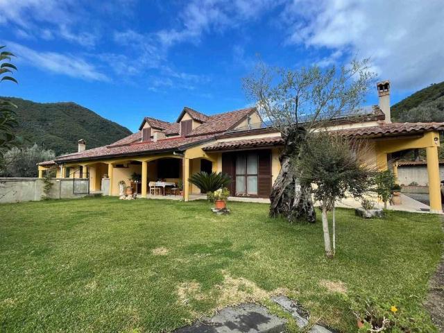 Villa singola in vendita a Giffoni Valle Piana