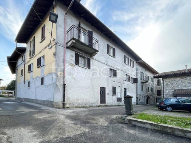 Villa singola in vendita a Gignese via castello, Vezzo