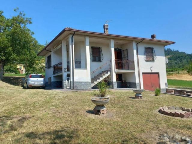 Villa singola in vendita a Godiasco Salice Terme