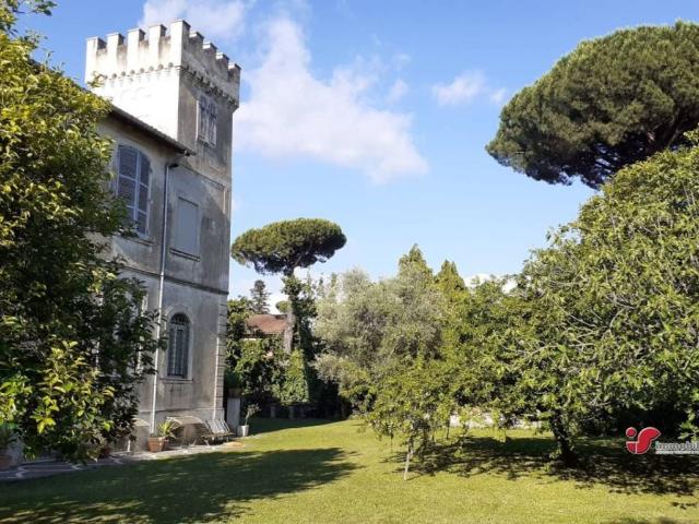 Villa singola in vendita a Grottaferrata via 24 Maggio