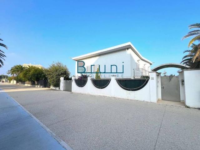 Villa singola in vendita a Grottammare
