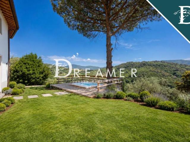 Villa singola in vendita a Greve in Chianti via di Mezzano, 5