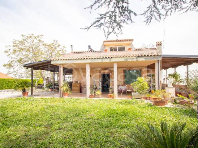 Villa singola in vendita a Guidonia Montecelio via Floro, 43, Marco Simone