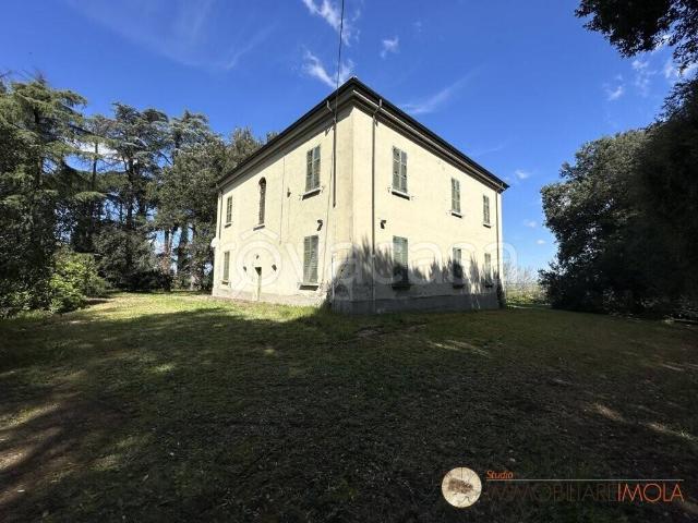 Villa singola in vendita a Imola via Bel Poggio