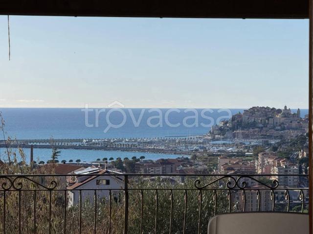 Villa singola in vendita a Imperia, Oneglia
