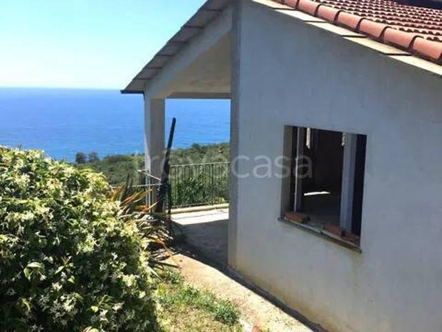 Villa singola in vendita a Imperia, Poggi