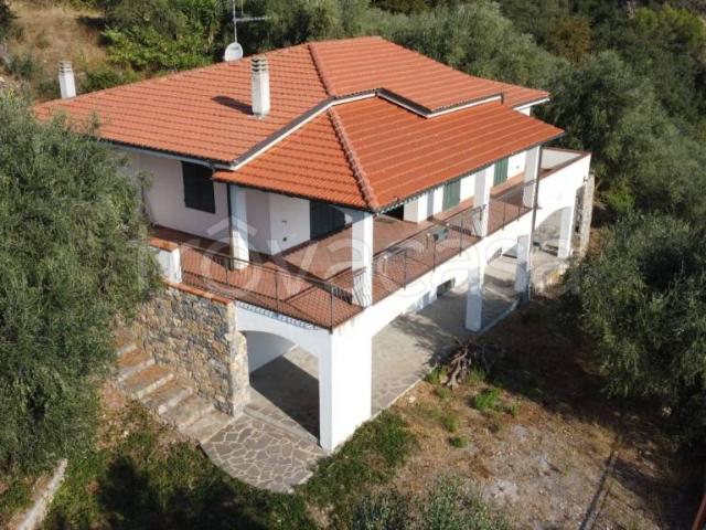 Villa singola in vendita a Imperia via Sant'Agata, 160, Porto Maurizio