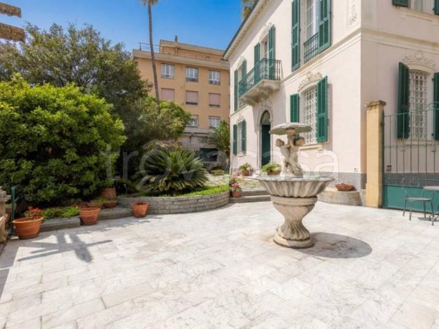 Villa singola in vendita a Imperia viale Giacomo Matteotti, Porto Maurizio
