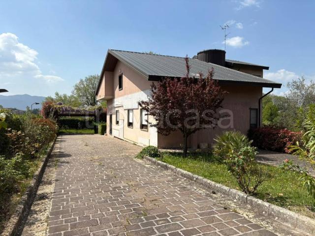 Villa singola in vendita a Isernia via San Lazzaro