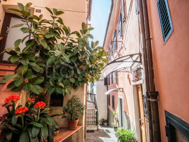 Villa singola in vendita a La Spezia via pezzi grandi, 21, Pitelli