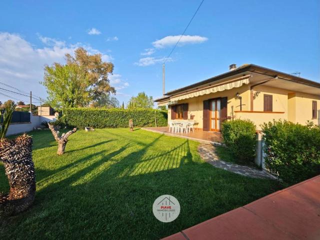Villa singola in vendita a Latina, Montello Ferriere