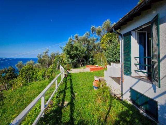 Villa singola in vendita a Lavagna via del Laghetto