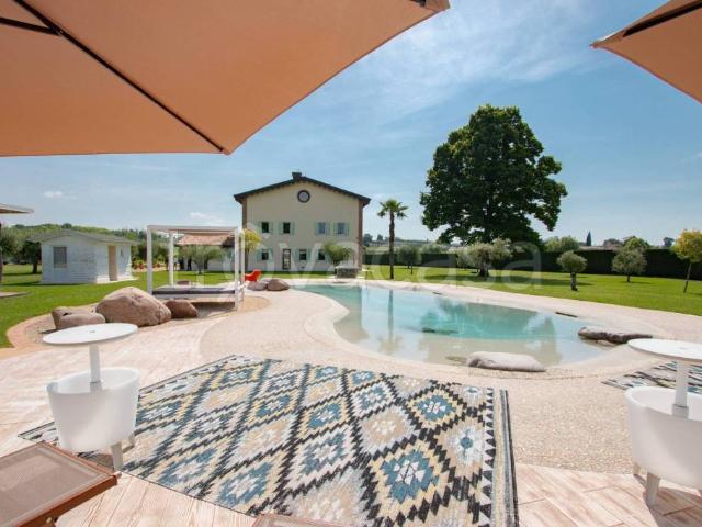 Villa singola in vendita a Lazise via Montioni, 3