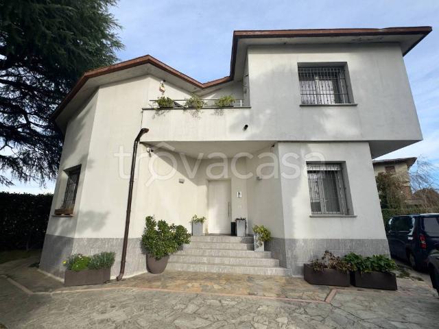 Villa singola in vendita a Lentate sul Seveso
