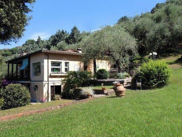 Villa singola in vendita a Lerici