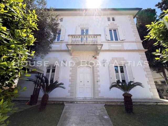 Villa singola in vendita a Livorno, Antignano Banditella