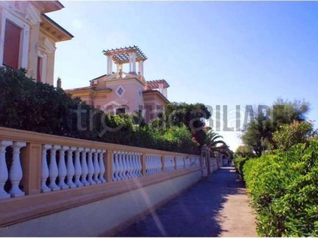 Villa singola in vendita a Livorno viale Italia s.n.c Stadio