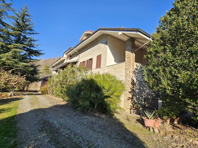 Villa singola in vendita a Loazzolo