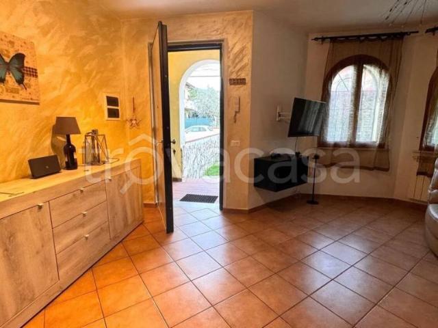 Villa singola in vendita a Luni via Larga, 24
