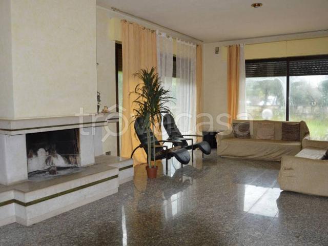 Villa singola in vendita a Lucca via della Chiesa XXIV, Santa Maria a Colle Ponte San Pietro