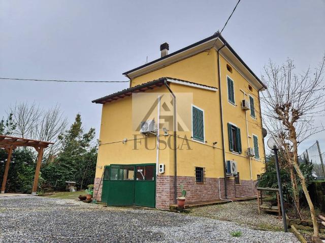 Villa singola in vendita a Lucca via delle Gavine, Chiatri Piazzano