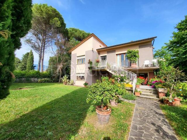 Villa singola in vendita a Lucca via per Marlia, San Pietro a Vico San Cassiano