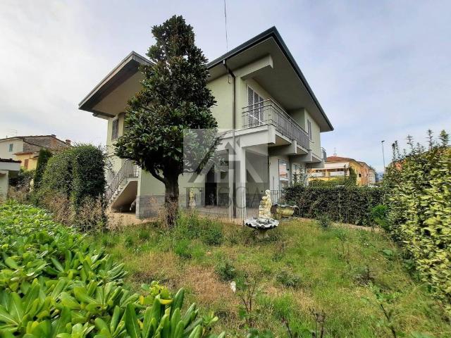 Villa singola in vendita a Lucca, Arancio