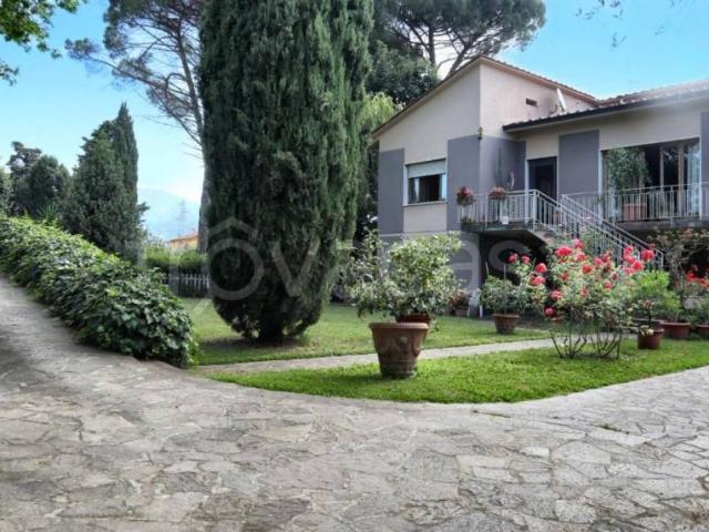 Villa singola in vendita a Lucca, San Pietro a Vico San Cassiano