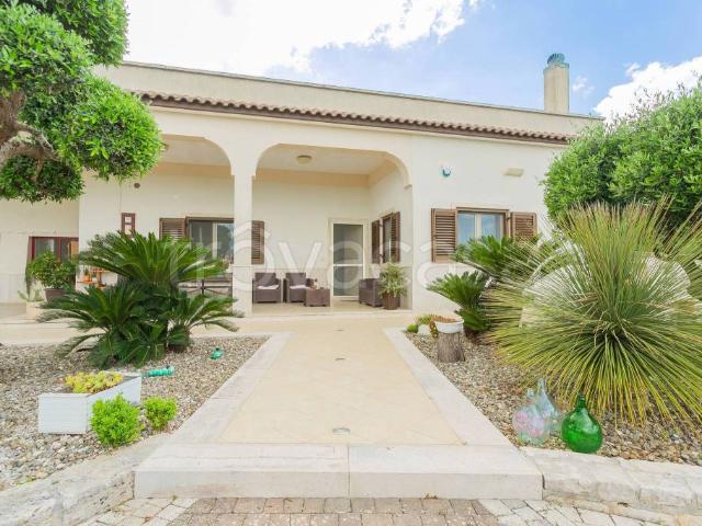 Villa singola in vendita a Martina Franca strada Alberobello Zona c