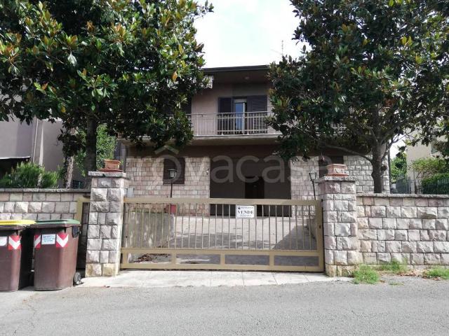 Villa singola in vendita a Marsciano via Rubicone 8