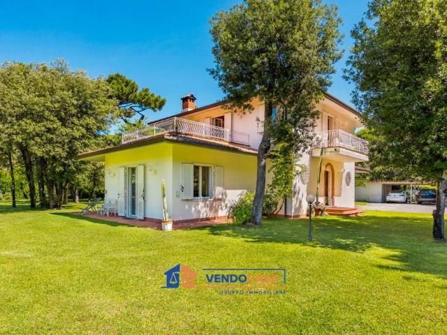 Villa singola in vendita a Massa via delle Macchie, 142, Ronchi Poveromo