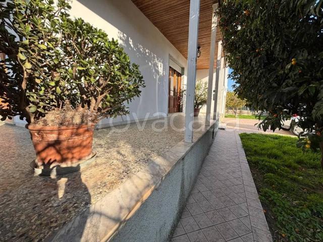 Villa singola in vendita a Massa, Marina di Massa Centro