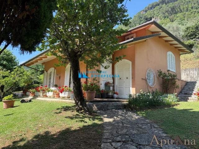 Villa singola in vendita a Massa, Mirteto