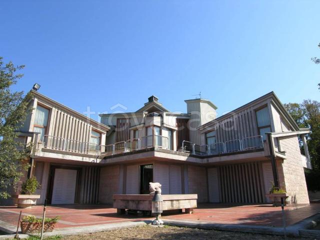 Villa singola in vendita a Massarosa