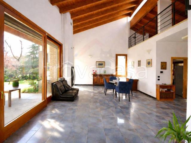 Villa singola in vendita a Medicina