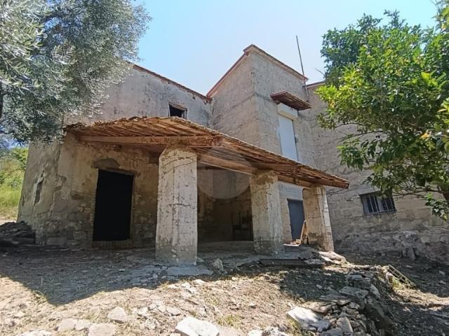 Villa singola in vendita a Minturno via armando diaz